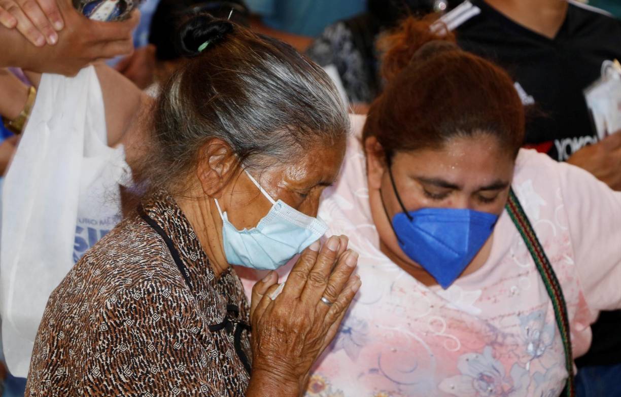 El cardenal hondureño, Óscar Andrés Rodríguez, pidió este jueves a la patrona de su país, la Virgen de Suyapa, que interceda por el “nacimiento de una Honduras nueva” y afirmó que se necesitan “testigos de fe” para refundar la nación centroamericana.