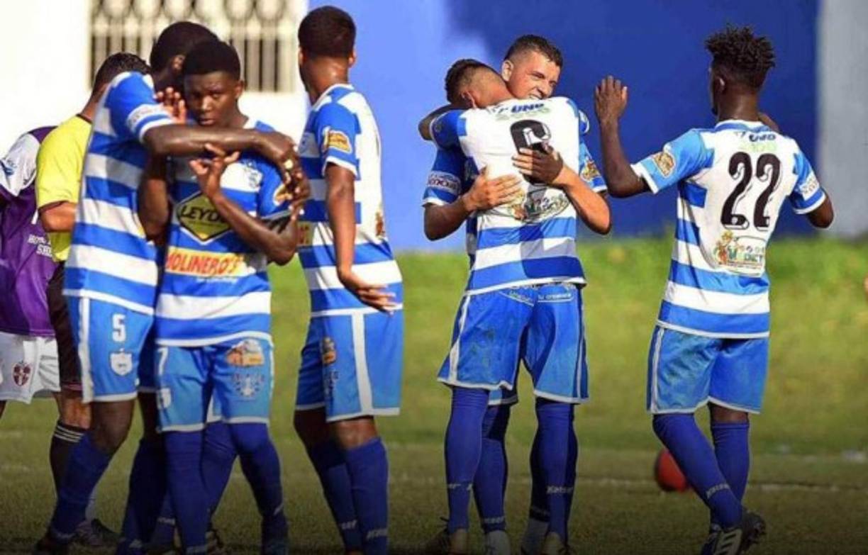 Victoria: El club ceibeño descendió en el 2016 y ha tenidos graves problemas económicos. La Jaiba no ha podido ascender y estuvo a punto de irse a la tercera división.