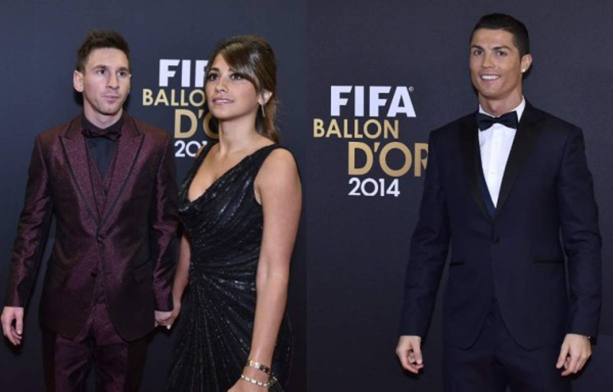 Lionel Messi volvió a sorprender en la gala del Balón de Oro. Como todos los años lució un look especial. Vestido por Dolce & Gabbana. Mientras que Cristiano Ronaldo visitió un esmoquin negro bien ajustado a su figura.