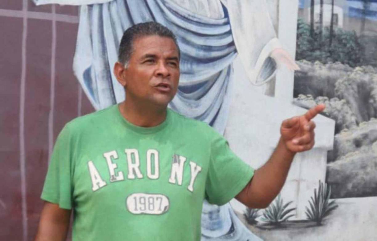 “Le quiero decir a la gente que he dejado de beber, estoy persistiendo, Dios tiene el poder y ayuda a las personas a cambiar, pero si uno no quiere cambiar, nada está haciendo. Tenemos que dejar todo lo malo que hay en nuestra vida. Estoy consciente que uno tiene que poner de su parte para dejar la droga y la bebida”, comentó.