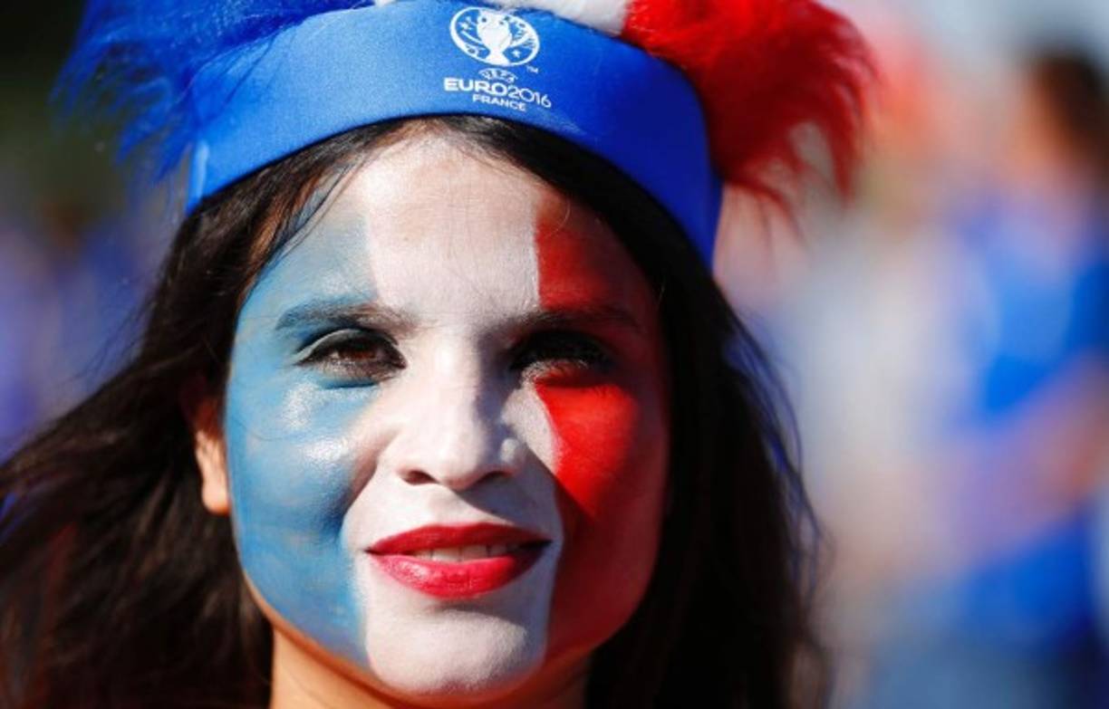NO Cabe duda que Francia es tierra de bellas mujeres. Foto AFP.