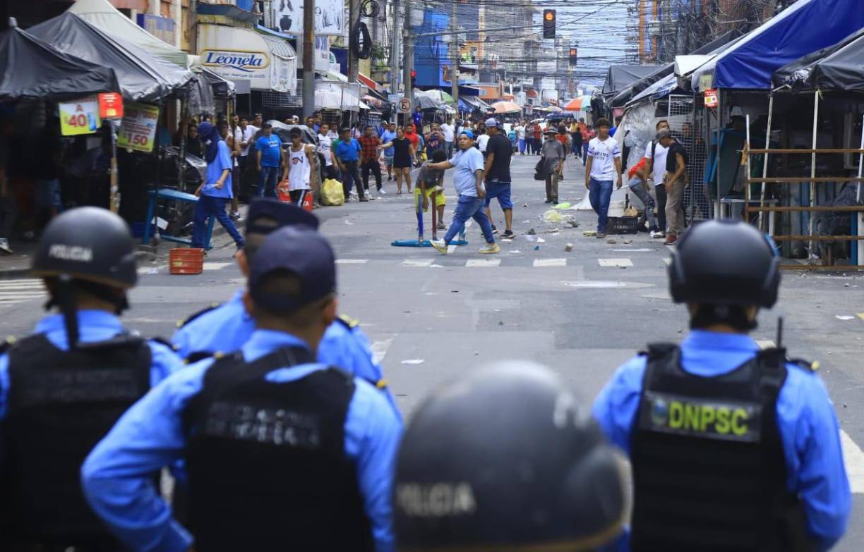 En el cierre del parque participaron policías nacionales, municipales y del ejercito.