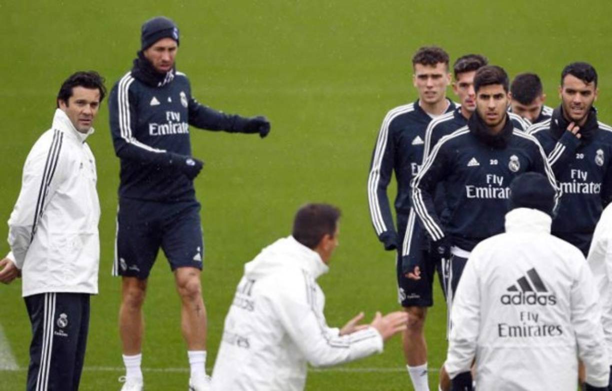 Luego del despido de Julen Lopetegui, este día el técnico argentino Santiago Solari tomó las riendas del Real Madrid y sorprendió en su primer día de entrenamiento.