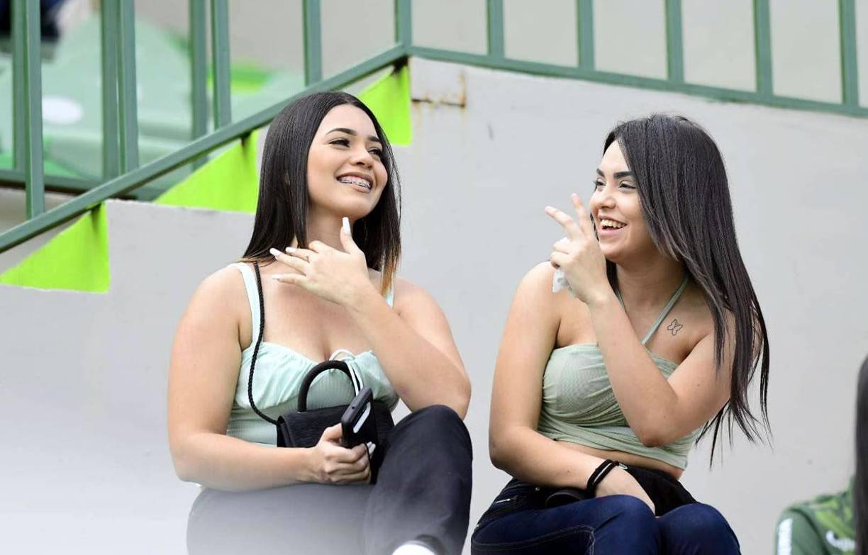 Las imágenes del ambientazo que se vivió en el partido de ida entre Marathón y Olimpia por las semifinales del Torneo Apertura 2022, en el estadio Yankel Rosenthal.