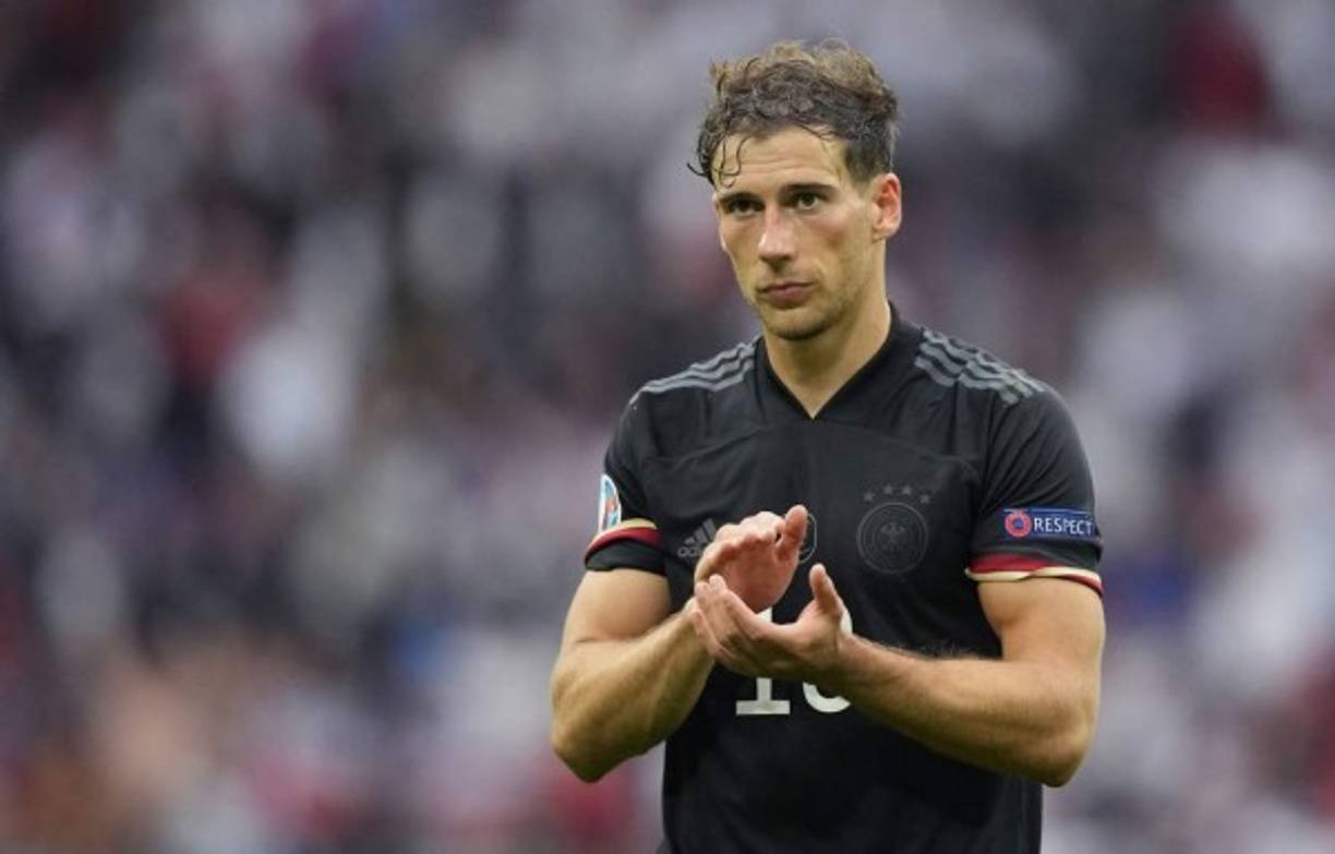 Leon Goretzka termina contrato en 2022 y, de momento, no llega a un acuerdo para renovar su vinculación con el Bayern Munich. Esta situación ha hecho saltar las alarmas en varios grandes de Europa. Días atrás eran Real Madrid y Barça, según 'Sport1', y ahora es el Manchester United el que, según 'Bild', le valora como posible recambio en caso de que Paul Pogba terminase saliendo del club.<br/><br/>Foto - AFP