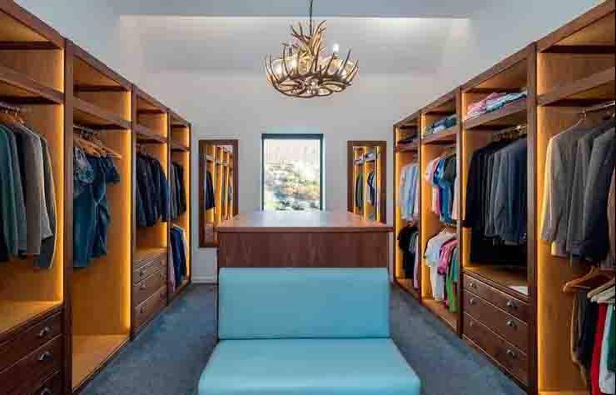 Uno de los lindos vestidores. 