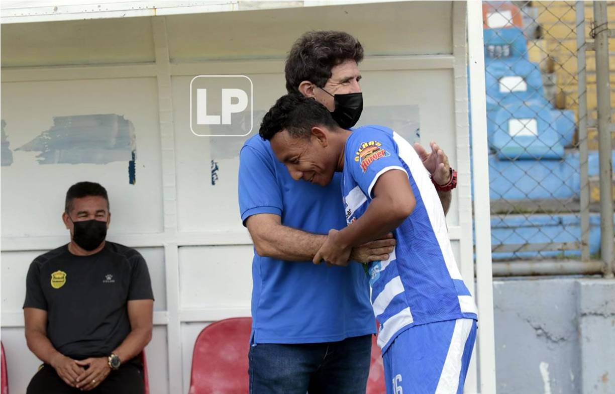 Héctor Vargas y Allan Banegas se reencontraron en el Real España-Victoria.