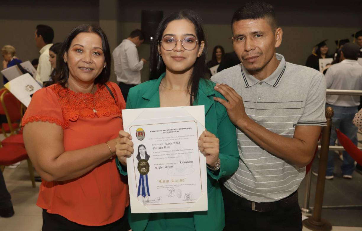 Leticia Ruiz, Rosa Galindo y Jorge Galindo