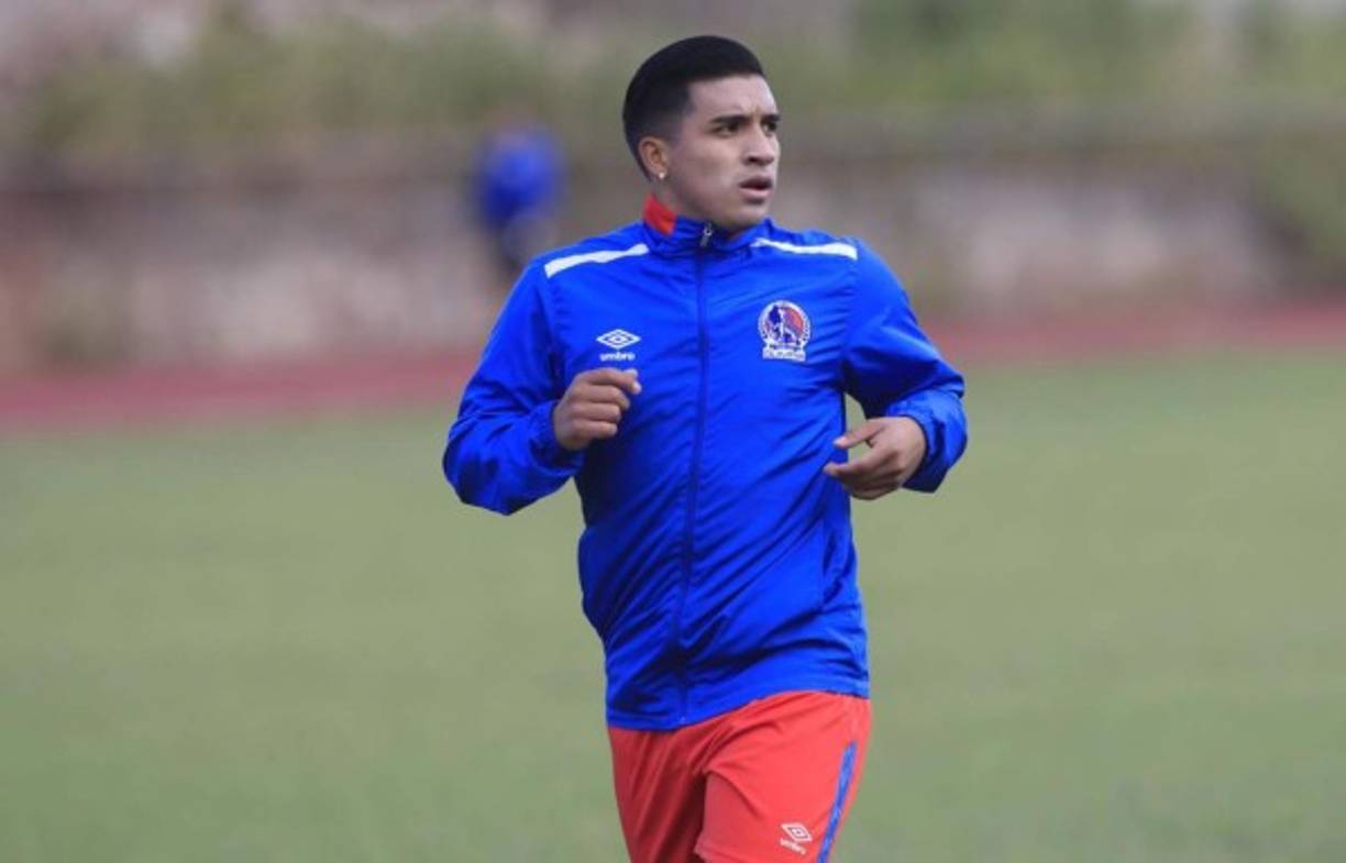 Michaell Chirinos es la gran noticia en el Olimpia. El joven extremo vuelve al equipo merengue y es el fichaje más importante hasta el momento en la cueva del León.