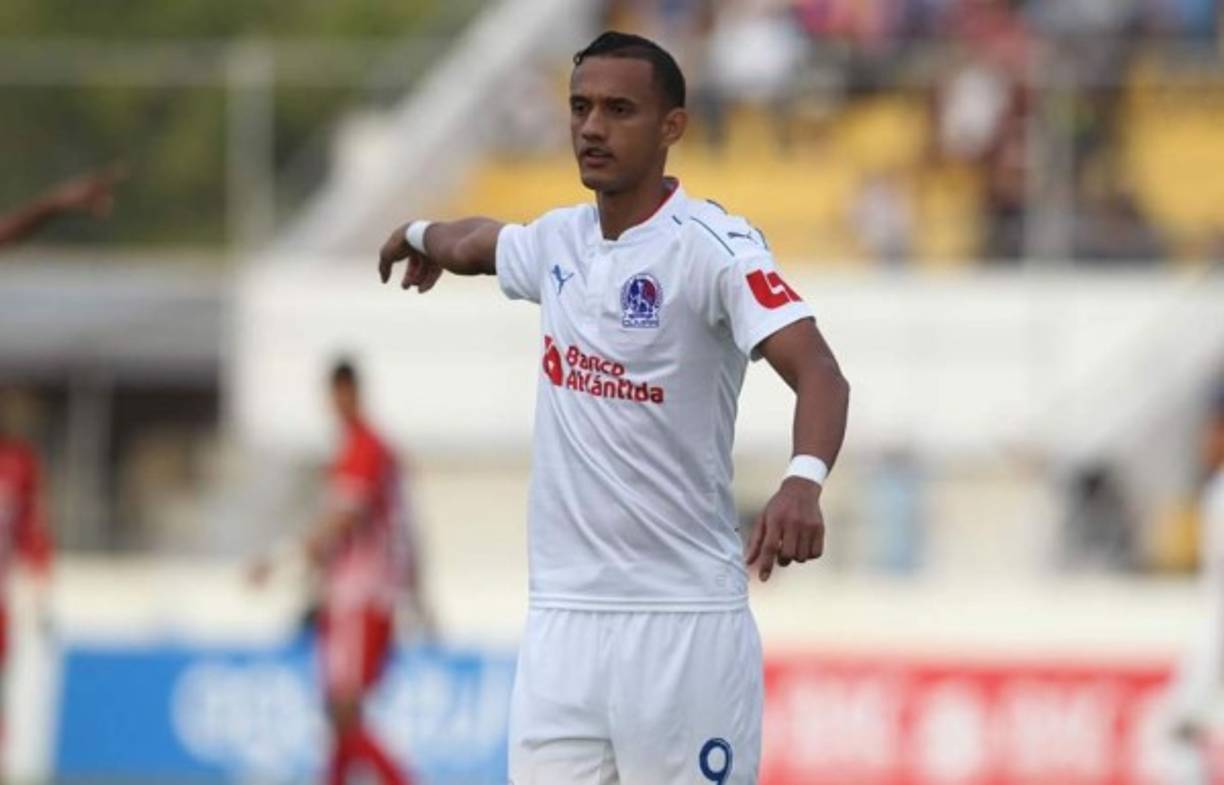 A Diego Reyes se le venció el contrato en el Olimpia y ya está en pláticas para renovar.