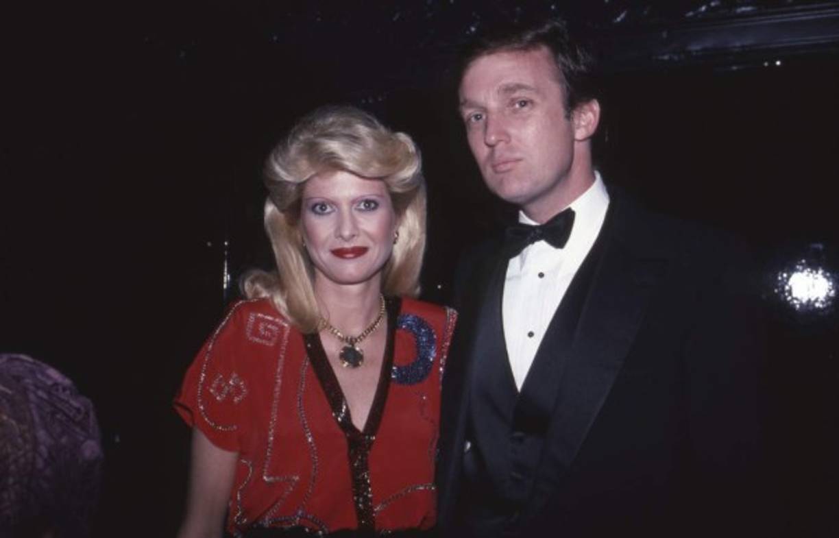 El magnate se casó por primera vez con la exmodelo Ivana Trump, en 1977, tuvieron tres hijos y se separaron en 1992, protagonizando el divorcio del siglo.
