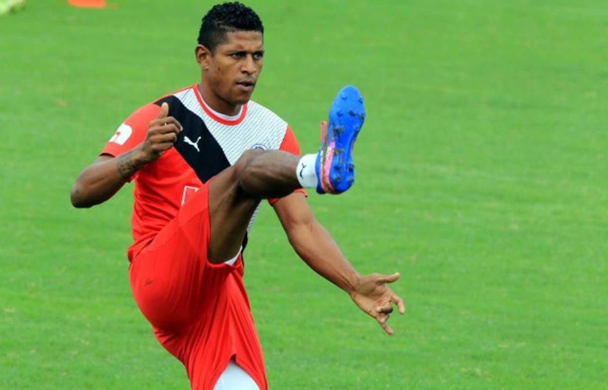 En el Olimpia siguen con la incertidumbre si finalmente Costly seguirá en el club ya que ha revelado que cuenta con ofertas del exterior.