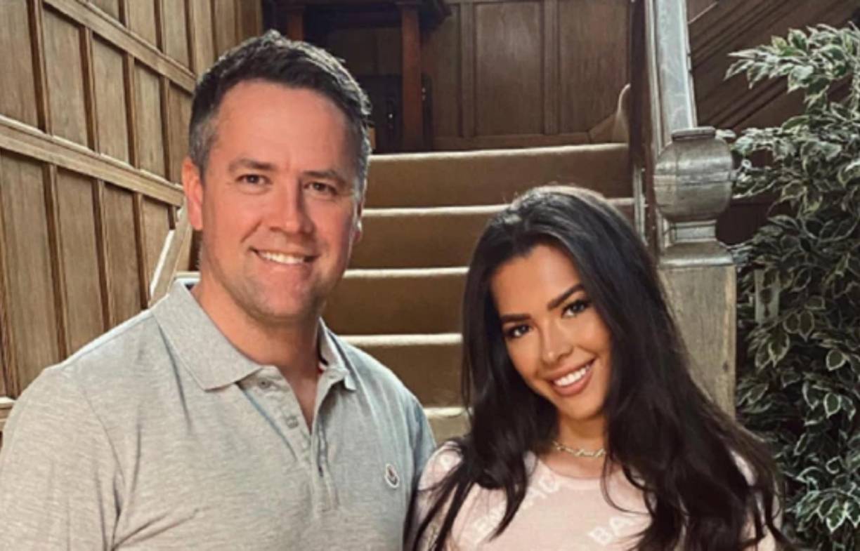 Michael Owen está “horrorizado” después de que hayan hecho creer en las redes sociales que su hija Gemma es la protagonista de unas imágenes que en realidad son de una modelo de OnlyFans. 