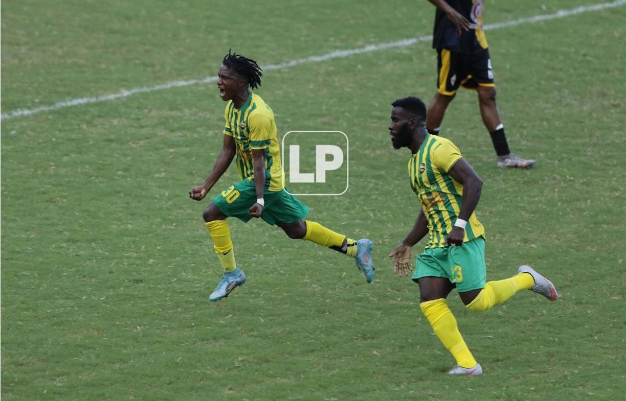 El extremo Yoel Castillo marcó un golazo y lo gritó a todo pulmón.