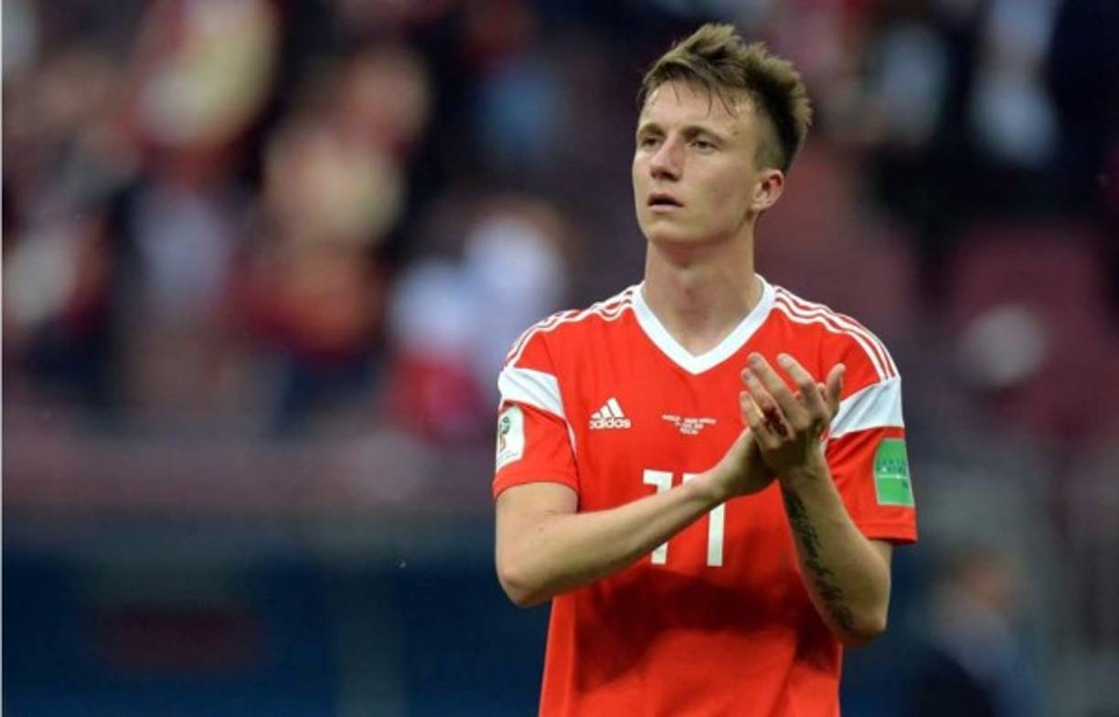 'Golovin ya ha firmado un contrato con el Chelsea'. Así lo ha asegurado Valeri Gazzaev, ex entrenador del CSKA Moscú. Aleksandr Golovin se ha consagrado como una de las grandes revelaciones del Mundial 2018 con la Selección de Rusia.