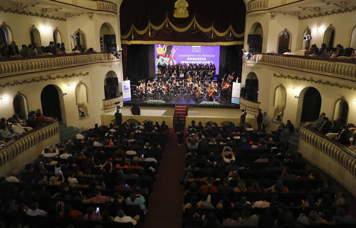 El proyecto de lo que será la Orquesta Mesoamericana de Mujeres (OMM) fue lanzado en Tegucigalpa con un concierto en el que participaron 100 artistas hondureñas, entre músicas y cantantes. 