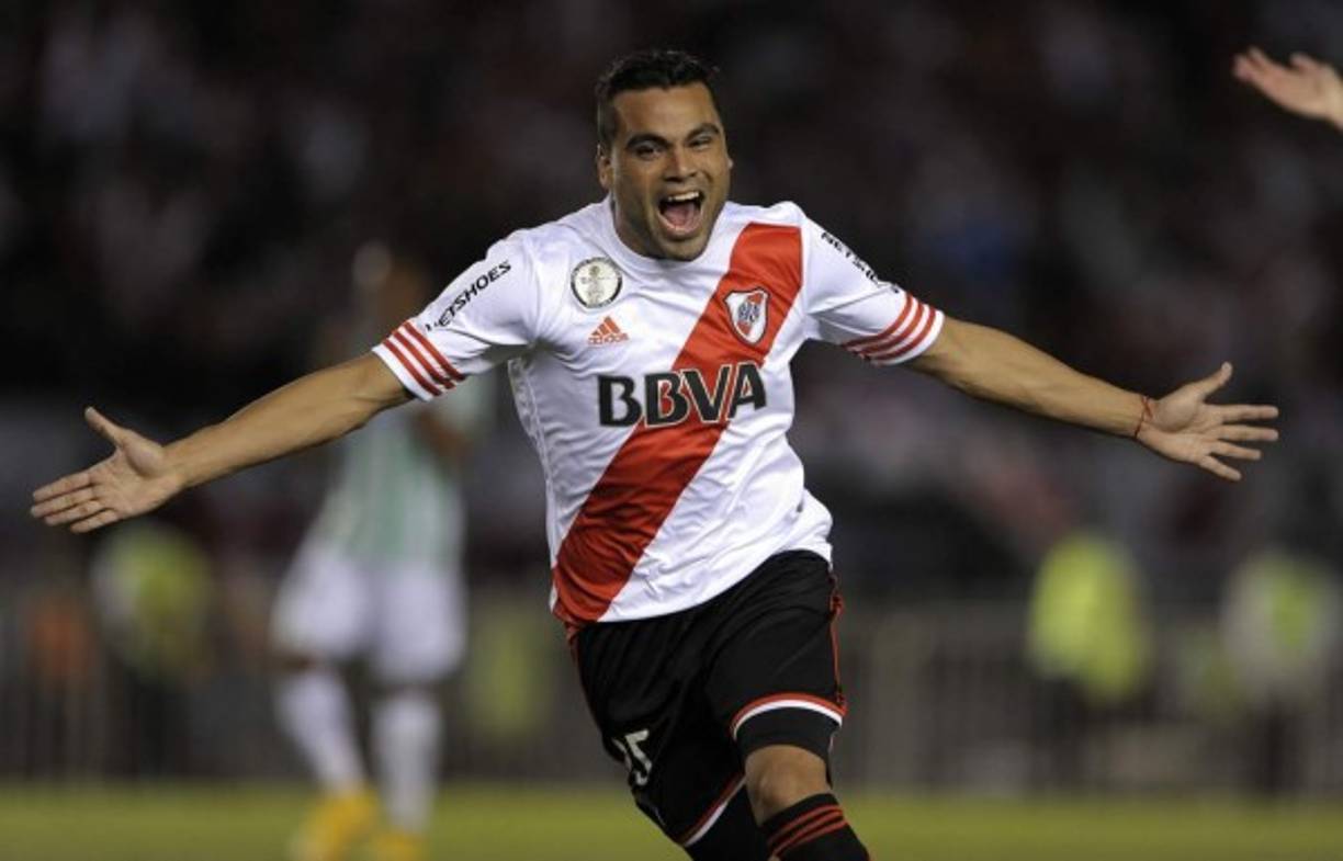 Gabriel Mercado celebrando su gol contra Atlético Nacional.