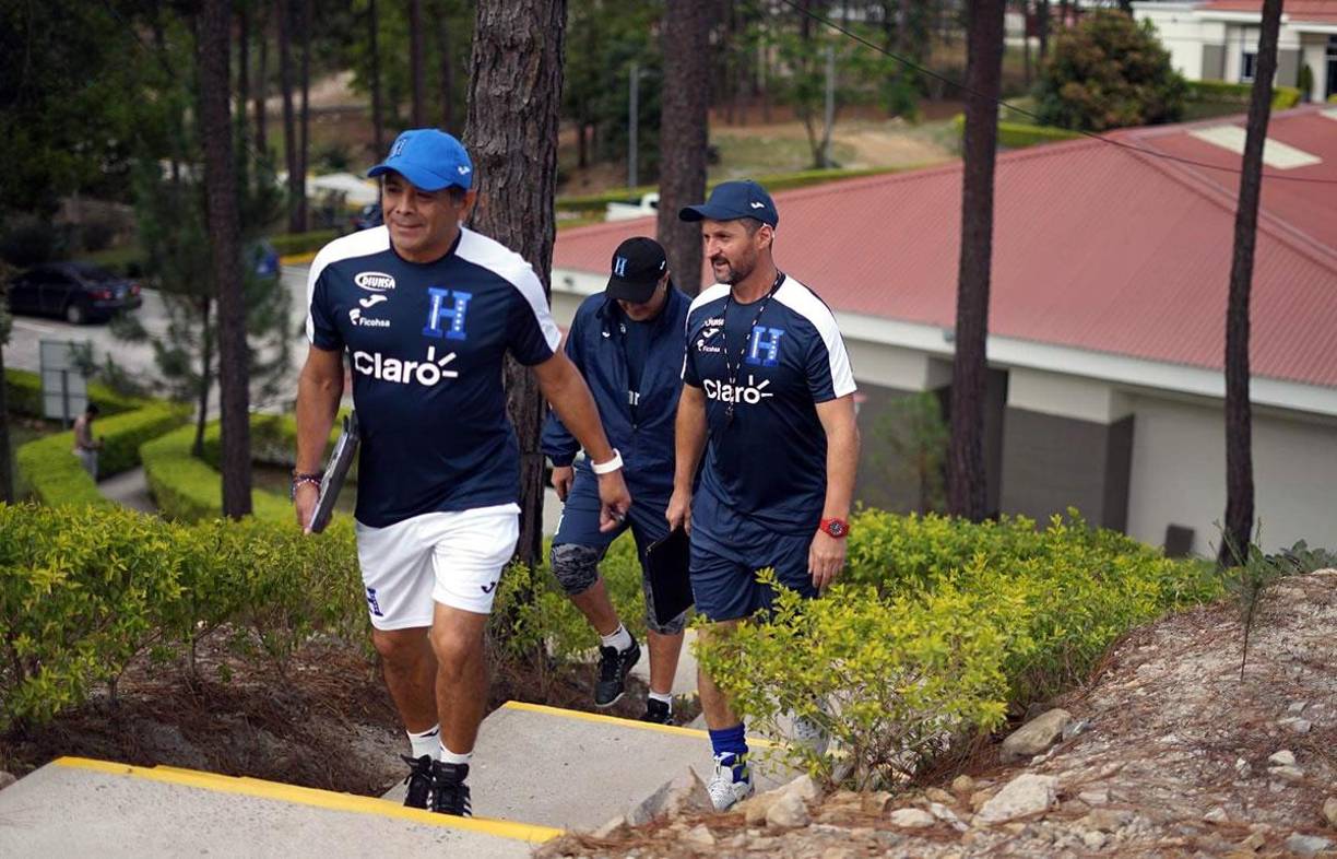 El argentino José Mauricio Pacini se integró al cuerpo técnico de la Selección de Honduras como el nuevo asistente de Diego Vázquez, en lugar de Ninrod Medina.