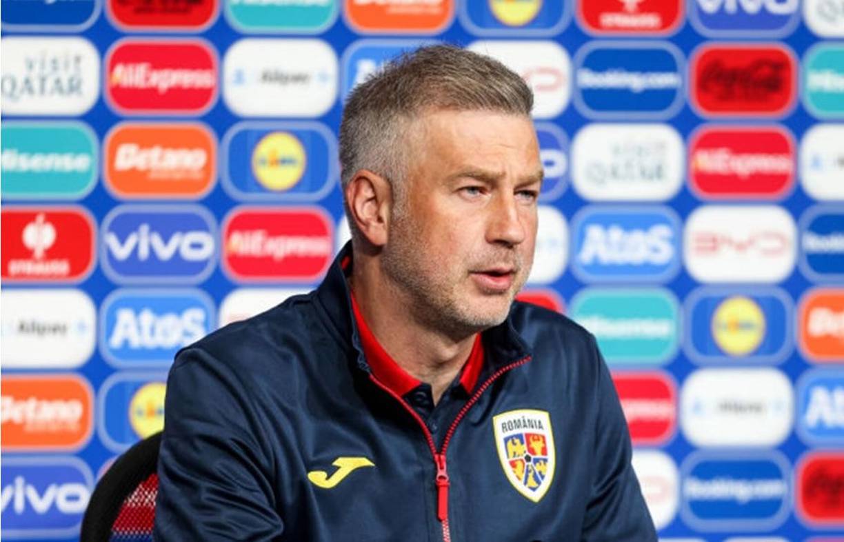 Edward Iordanescu - El entrenador rumano recibe un sueldo de 240 mil euros en el banquillo de la Selección de Rumanía.