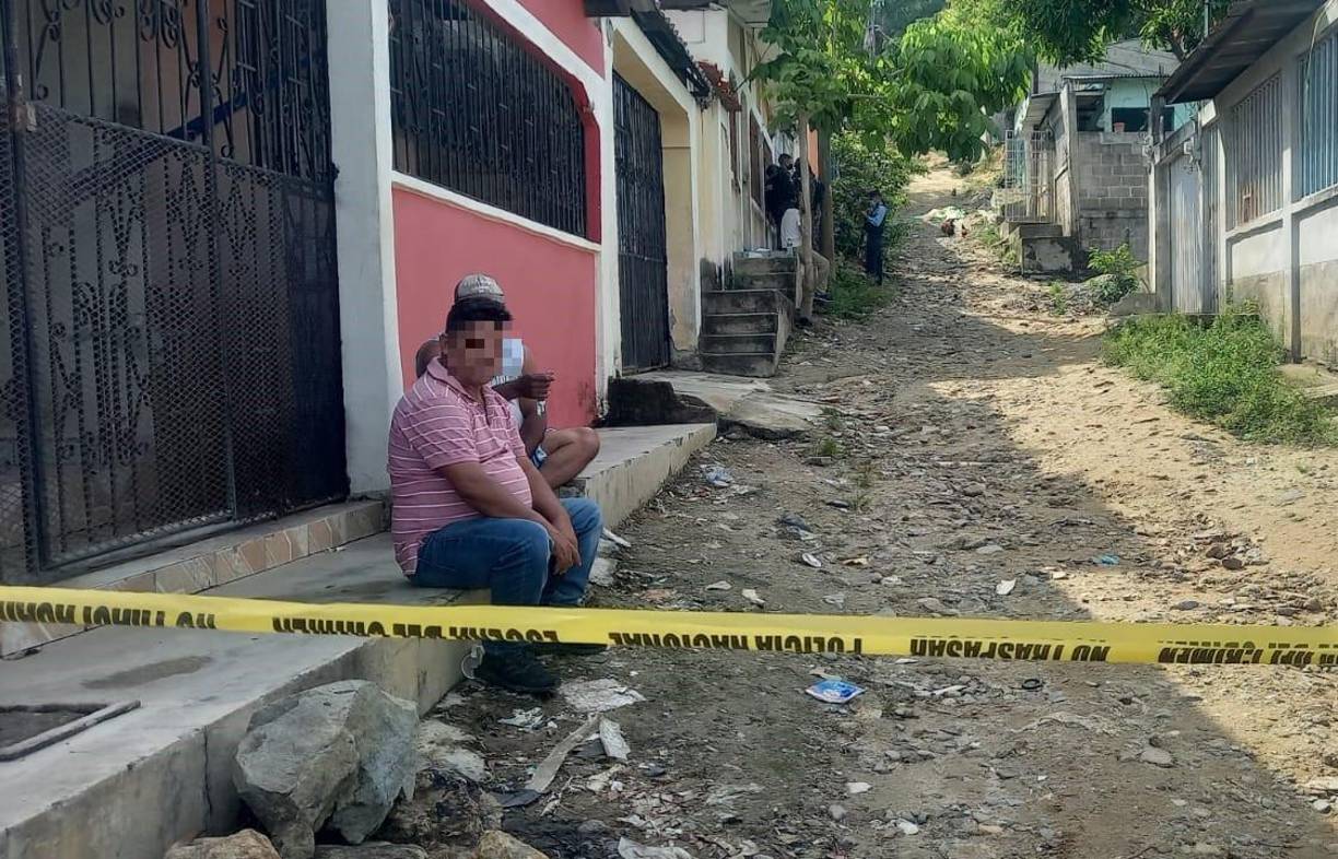 Masacre en San Pedro Sula deja cinco hombres muertos. Fotografía: La Prensa. 