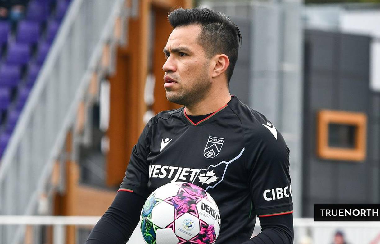 Escalante jugó en otros equipos como de Estados Unidos como Rio Grande Valley y San Antonio FC.