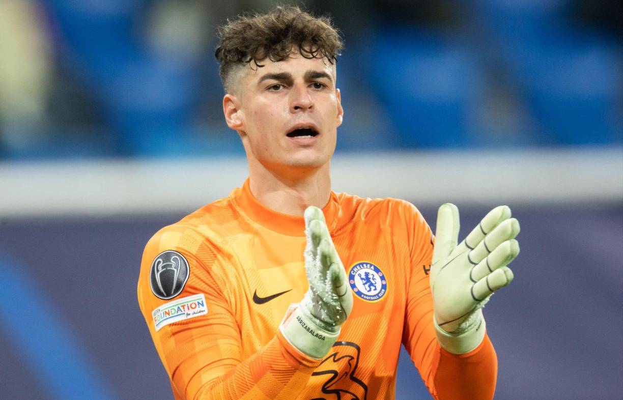 Kepa Arrizabalaga está cada vez más cerca de incorporarse al Nápoles. El portero vasco, de 27 años, es uno de los descartes de Thomas Tuchel de cara a esta temporada en el Chelsea, lo que ha llevado al club inglés a buscarle una salida.