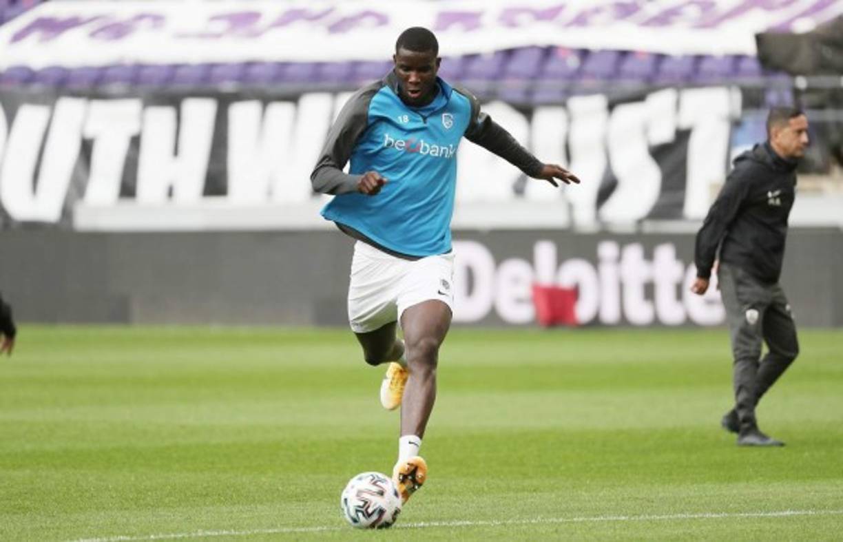 13-Paul Onuachu: Atacante nigeriano del Genk de Bélgica, suma 29 goles este curso en la Liga belga (cada tanto le vale 1,5 puntos por lo que tiene 43.5). Foto Facebook KRC Genk.