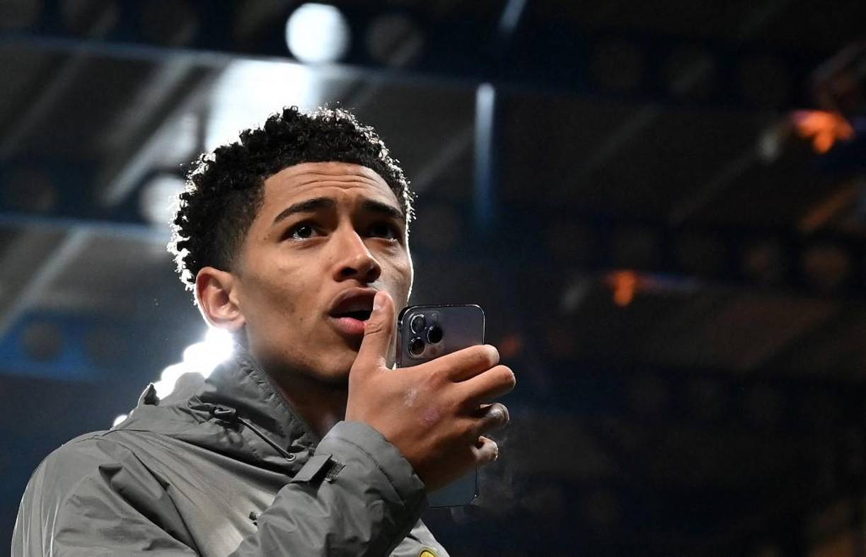 Bombazo. El Real Madrid ofrecería 140 millones de euros para llevarse a Jude Bellingham y ya se habrían reunido con él para negociar su llegada, según Sport1.