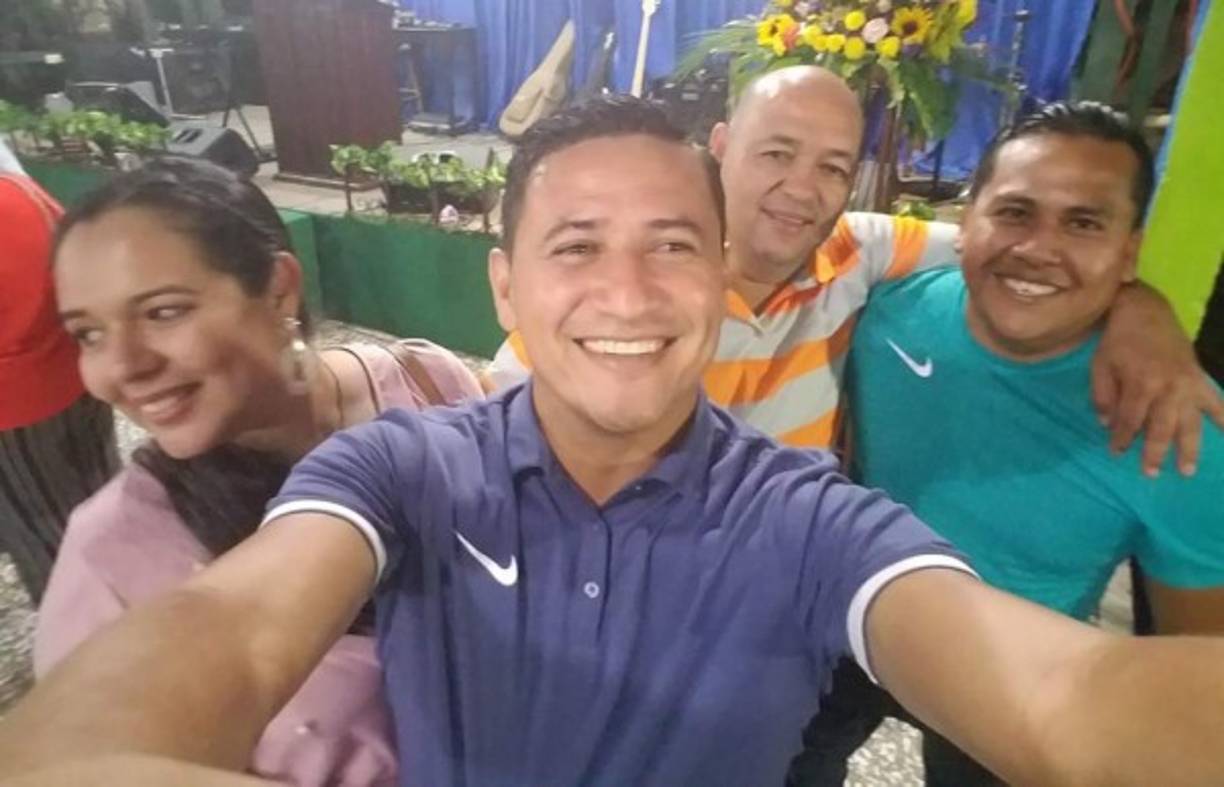 Carlos Oliva militó en clubes como Marathón, Real España, Motagua, Vida y Victoria, hoy es pastor .