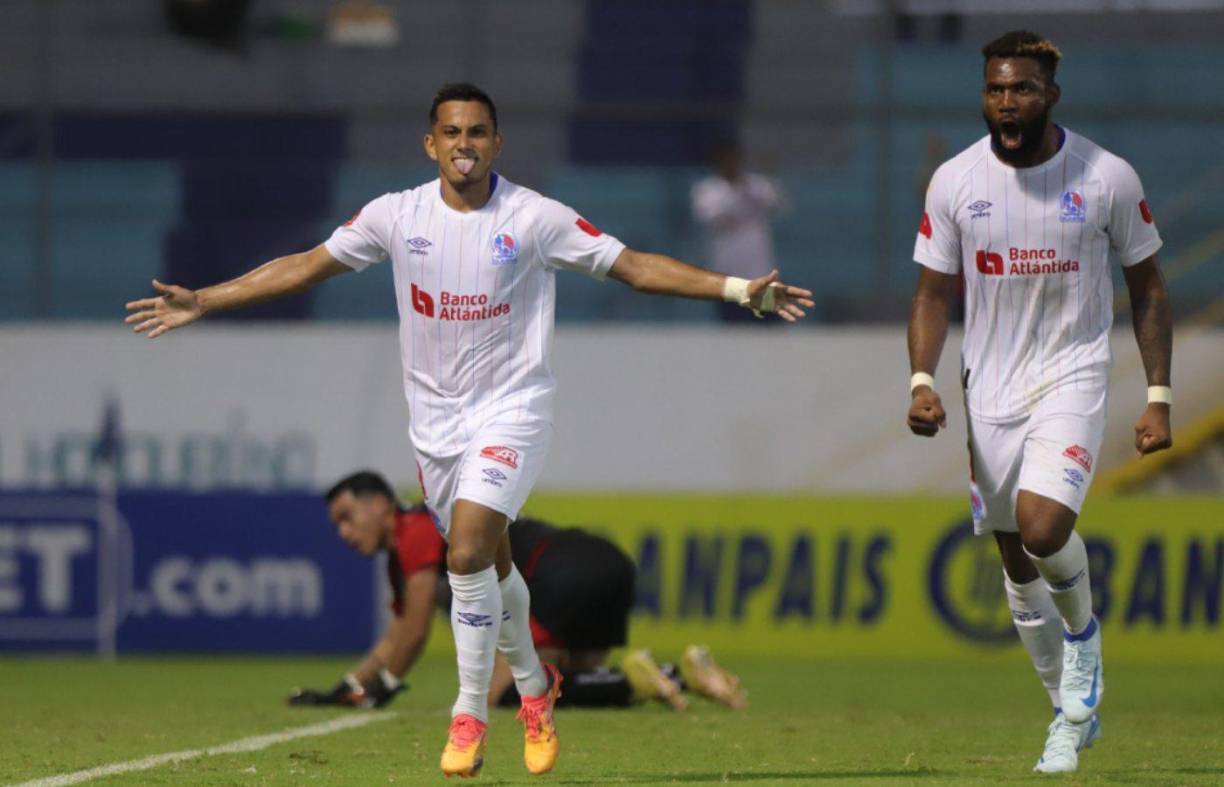 Edwin Rodríguez se encargó de abrir el marcador en el minuto 46, ya sobre el cierre de la primera parte.