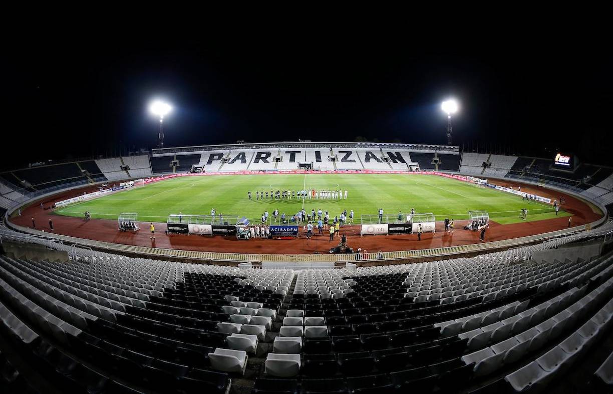 El estadio Partizán es su casa con capacidad para 32,000 aficionados.