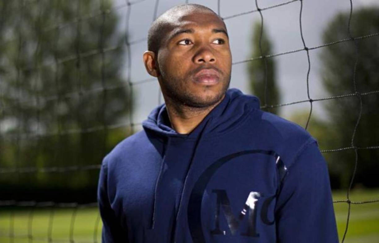 Wilson Palacios: El mediocampista hondureño podría volver al fútbol catracho luego de estar inactivo por varios meses. Clubes de la Liga Nacional e inclusive en la segunda división lo quieren; se habla del Tela FC.