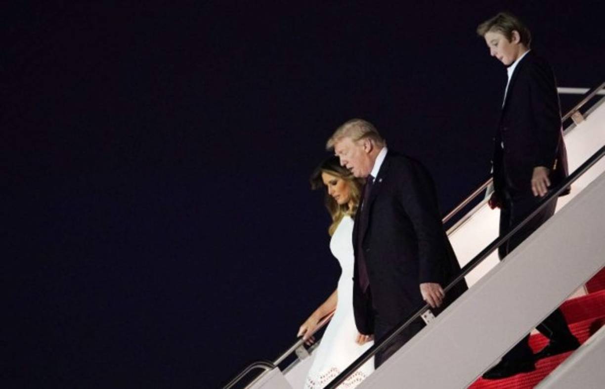 Trump no había visitado Mar-a-Lago desde abril pasado, pero estuvo en Florida en varias ocasiones para hacer campaña por el gobernador saliente de Florida, Rick Scott, que ganó un escaño en el Senado federal.