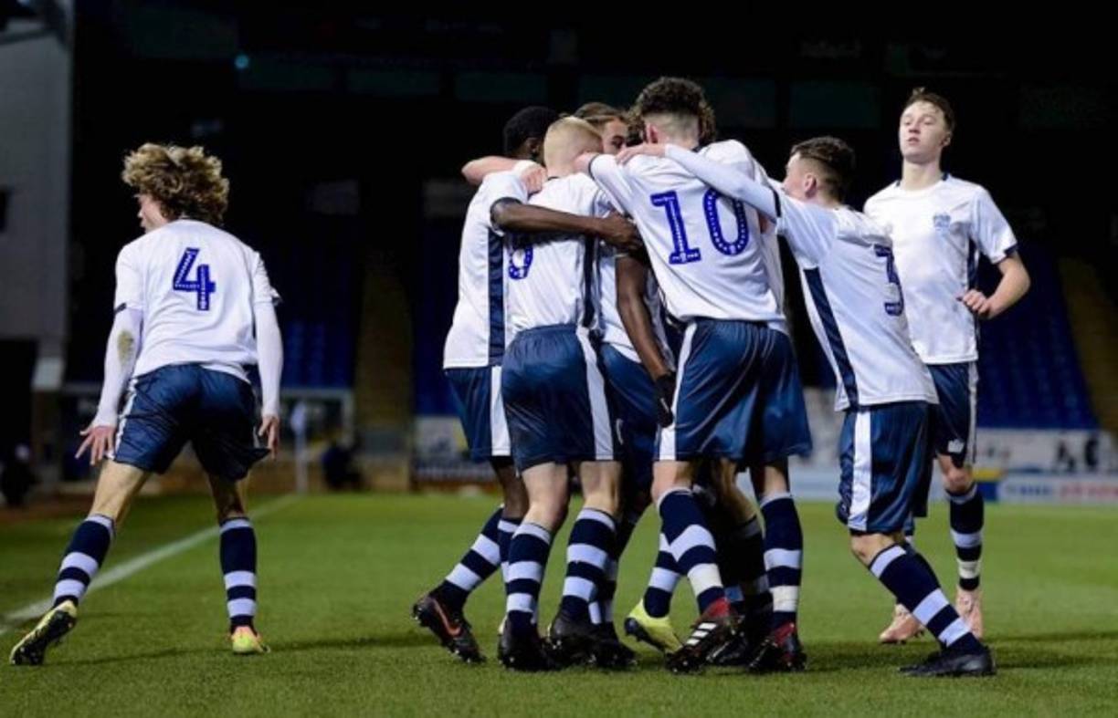 El Bury FC ha sido expulsado de la tercera división de Inglaterra debido a grandes problemas económicos. Se convirtió en una institución fantasma y hoy le ha dicho adiós al fútbol.