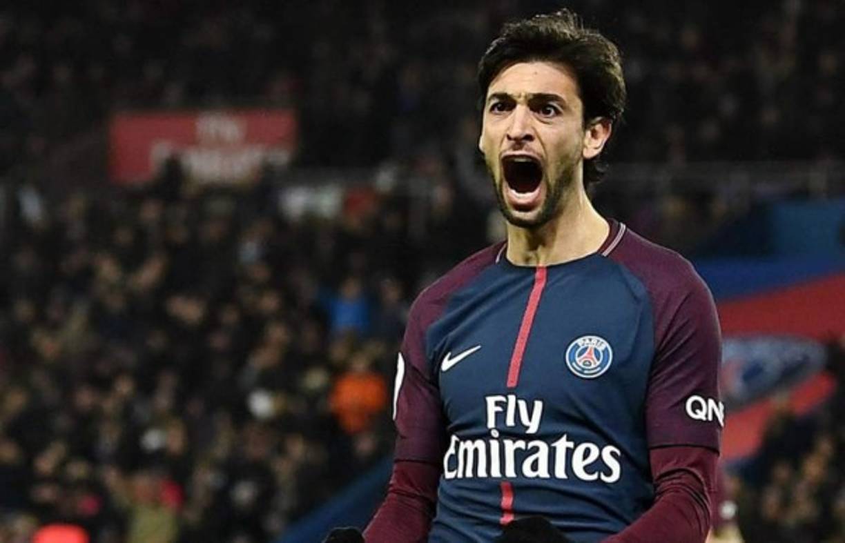 Javier Pastore, jugador del PSG, es el gran objetivo del Inter de Milán en este mercado de invierno el argentino desea volver a Italia. 'Me gustaría jugar más porque mi objetivo es ir a la Copa del Mundo, no sé lo que sucederá, hablamos mucho sobre el Inter y si tuviera que irme me gustaría volver a Italia porque me sentía bien y es un campeonato que conozco. Pero todavía no hay nada decidido ', ha declarado a Calciomercato.