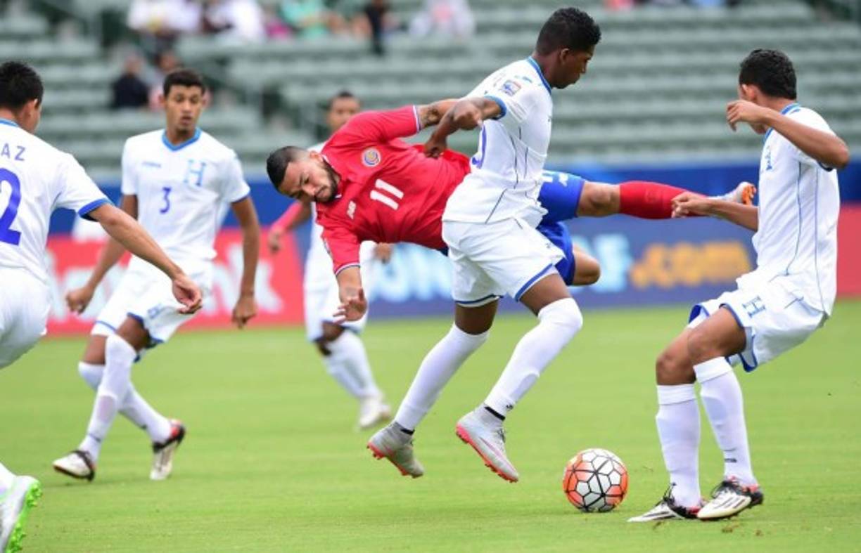 Los ticos no pudieron con el combinado catracho.