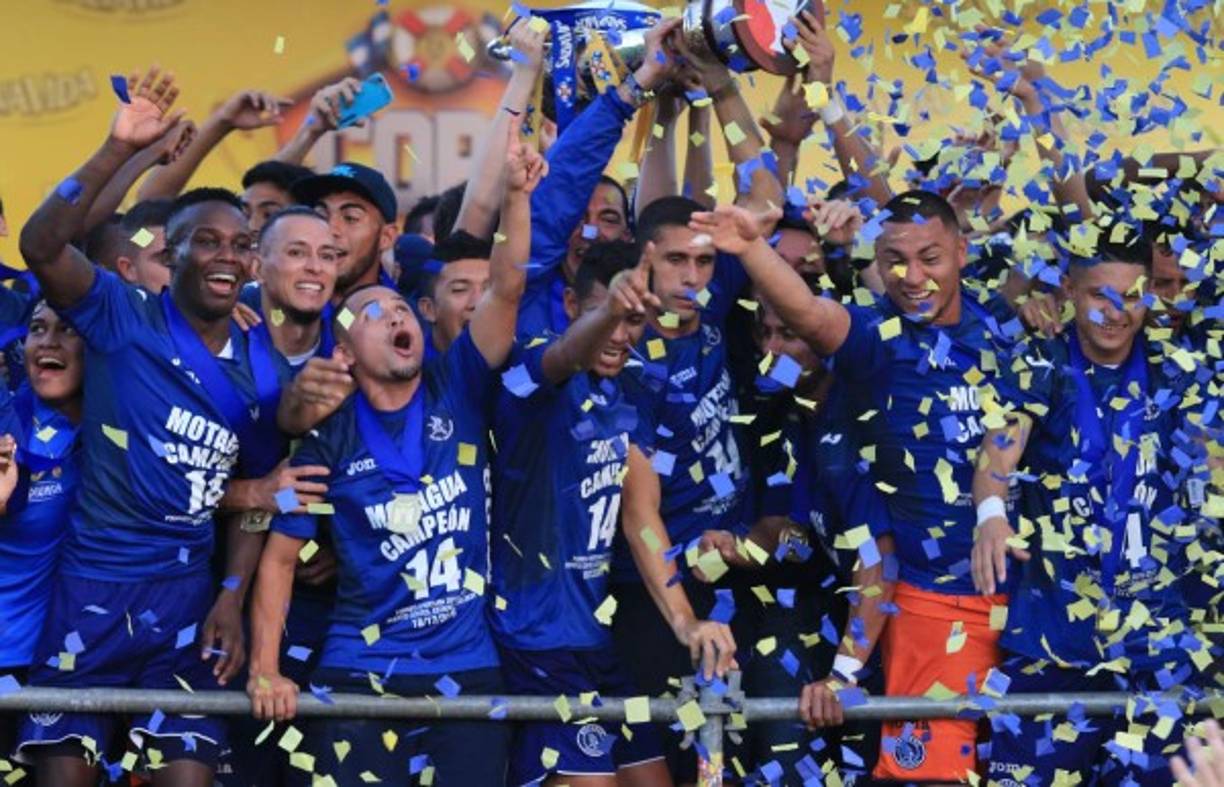 El Motagua festejó en Puerto Cortés la obtención de la 14.