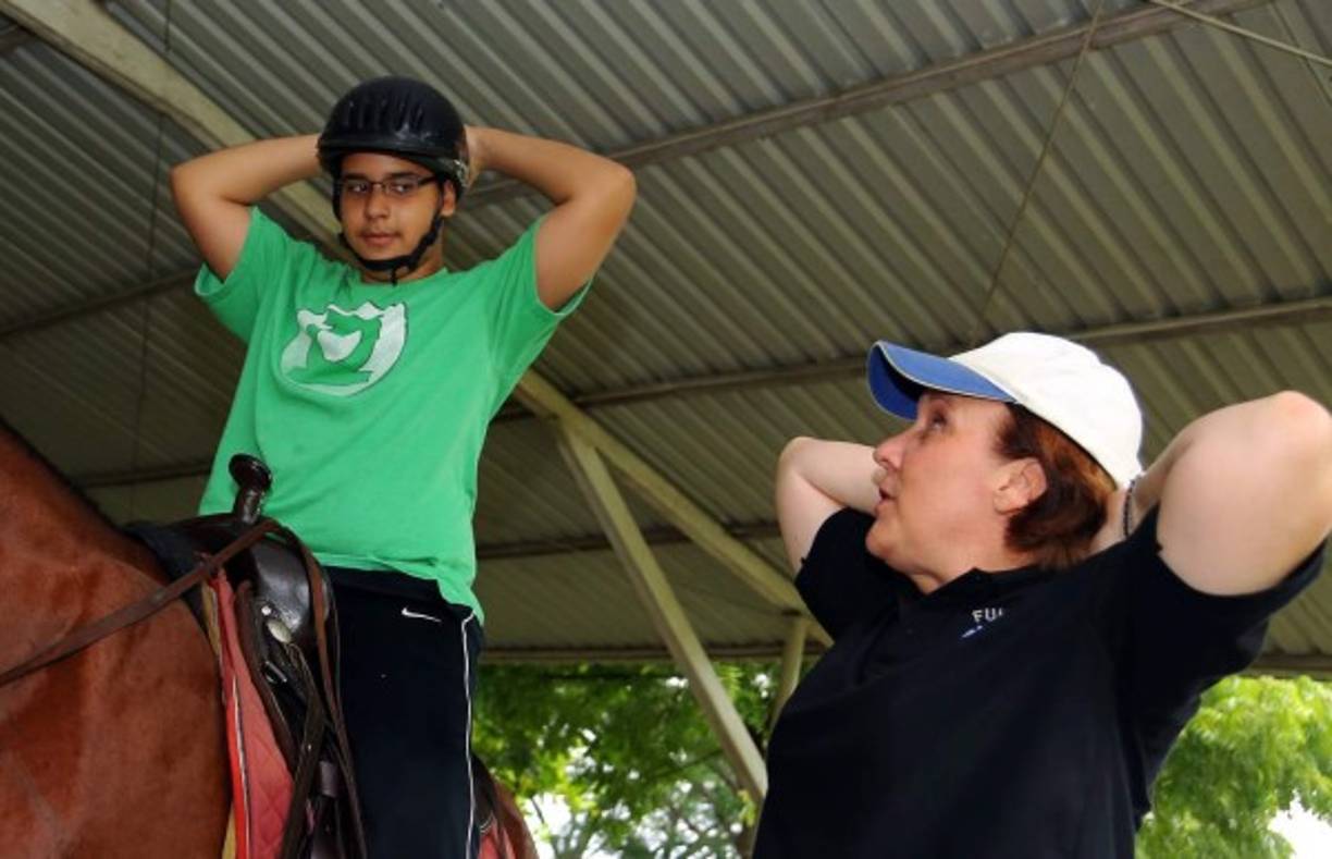 Jorge Eduardo Sierra es uno de los beneficiados con la terapia que se hace con caballos. <br/>