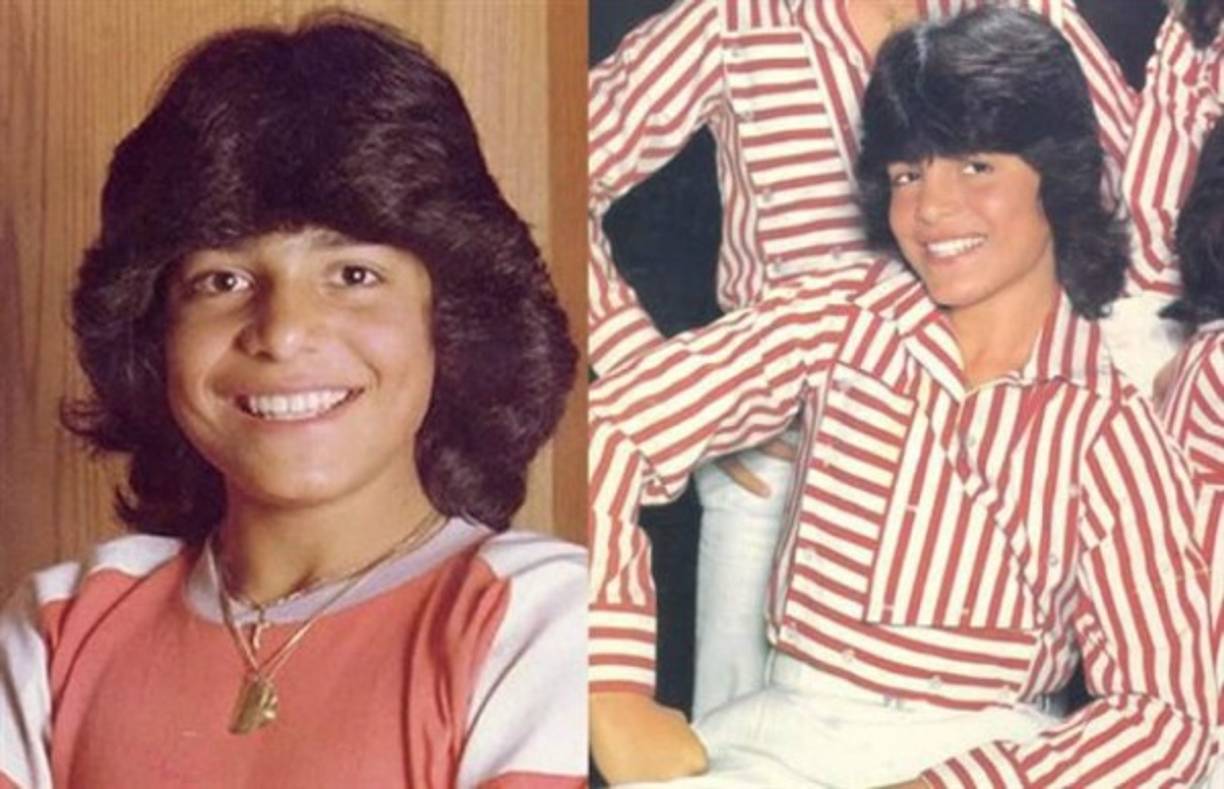 Su sonrisa nos cautiva. A los 10 años de edad, Chayanne acompañó a su hermana Clara a una audición con el grupo 'Los Chicos', pero los productores lo vieron y decidieron hacerle una prueba y les encantó. Fue entonces que la vida del puertorriqueño tomó otro rumbo sin saber adónde lo llevaría.