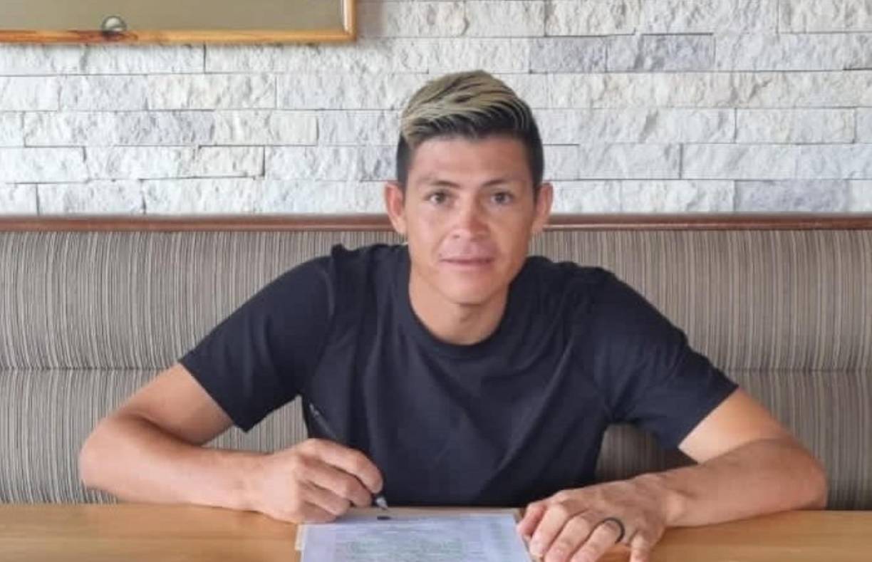 Francisco Martínez es el hombre del momento ya que fue fichado por Marathón luego de ser convocado a la Selección Nacional de Honduras. El volante de 29 años de edad pasó de la Liga Mayor a ser fichado por los verdes y en las redes sociales es tendencia.