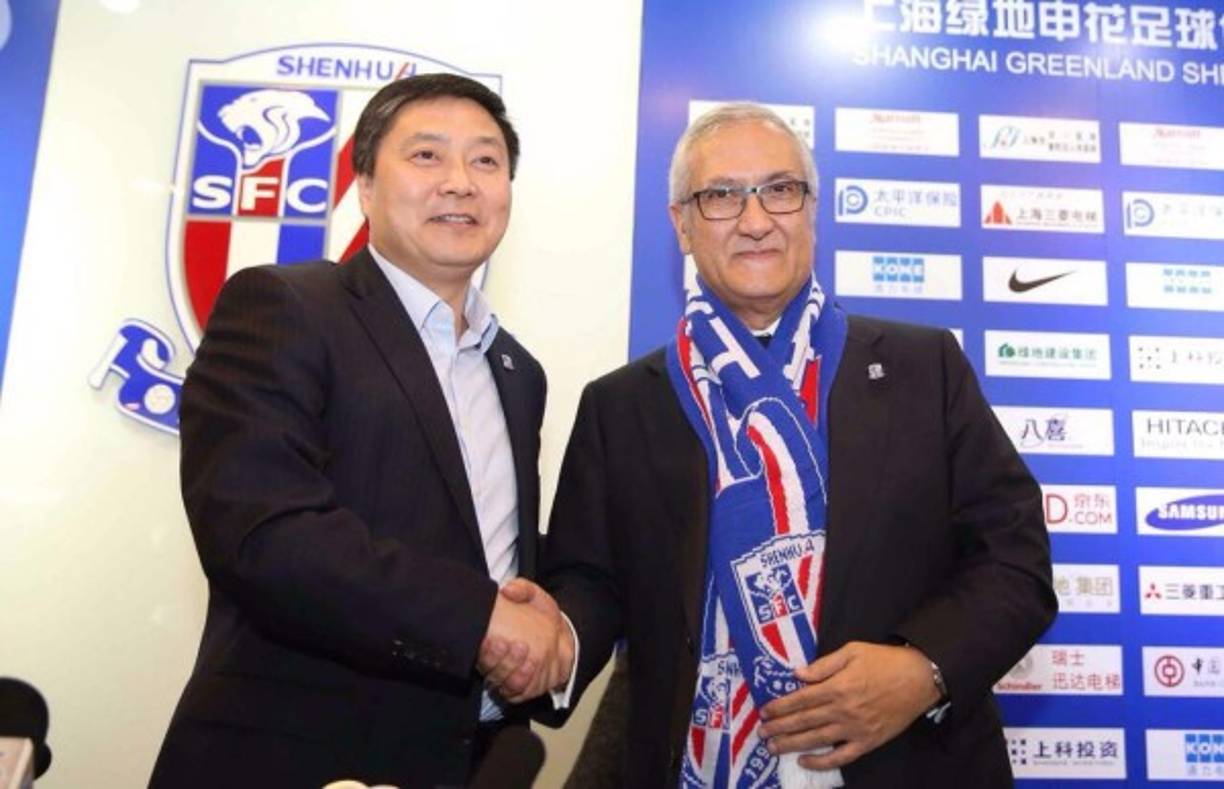 El Guizhou Hengfeng Zhicheng de la Superliga china ha anunciado este jueves la contratación de Gregorio Manzano como su nuevo técnico hasta final de temporada. El club de la ciudad de Guiyang, recién ascendido por vez primera a la máxima categoría del fútbol chino, será la tercera aventura en la competición del técnico jienense tras su paso por el Beijing Guoan y Shanghai Shenhua.