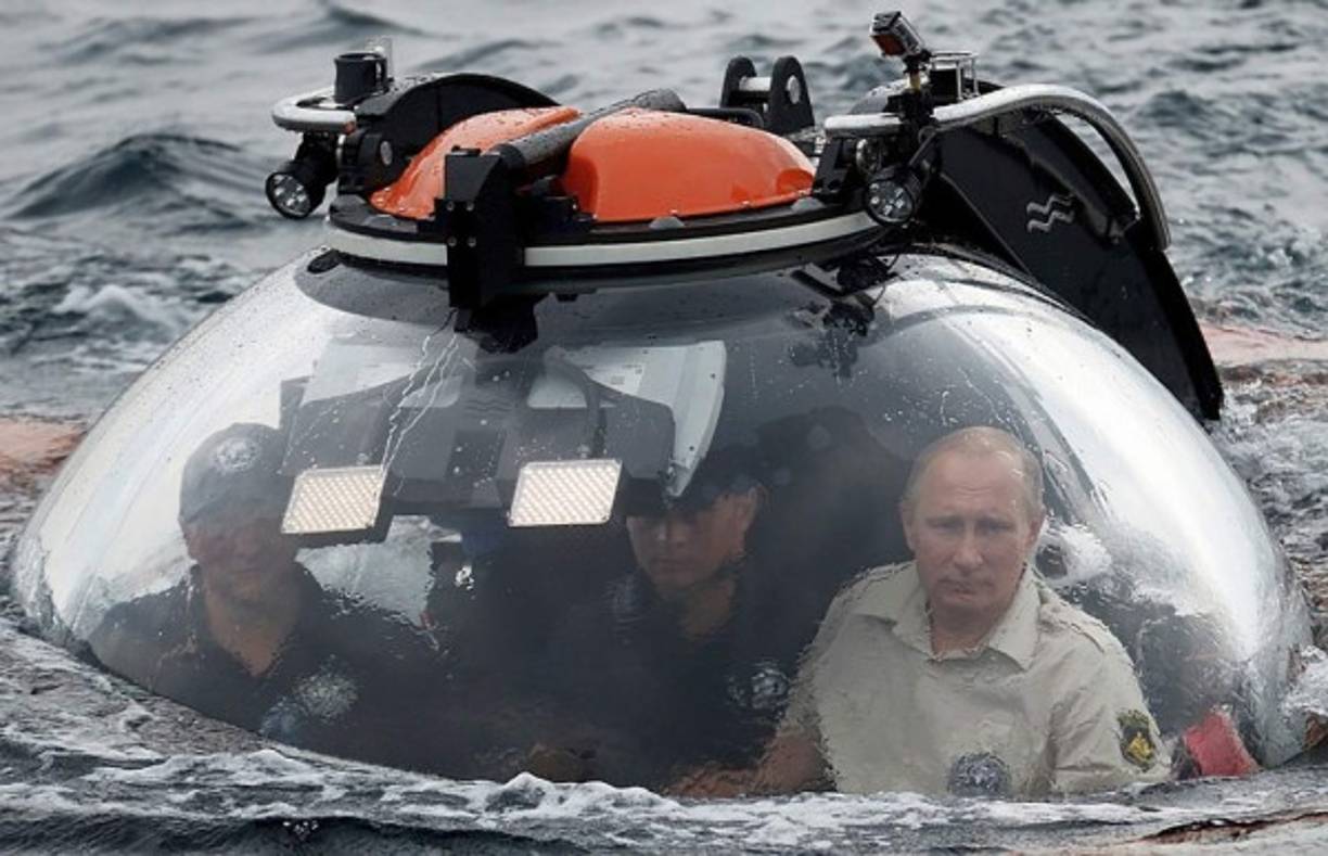 Hace apenas unos días, el presidente ruso se sumergió en el mar Negro frente a las costas de Crimea, la península ucraniana anexionada por Rusia, a bordo de un submarino para inspeccionar los restos de un barco del siglo X hallado en las profundidades