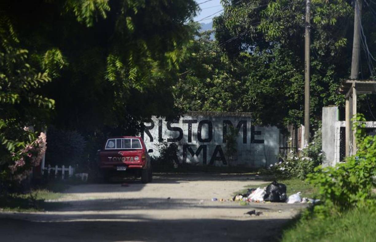 Estos puntos son triángulos geográficos que se pueden detectar al mirar edificios deteriorados y placazos sobre muros (paredes manchadas por grafiti con simbología de la Mara Salvatrucha y Pandilla 18), pero del resto de bandas es imposible apreciarlas con facilidad puesto que trabajan de manera más invisible.