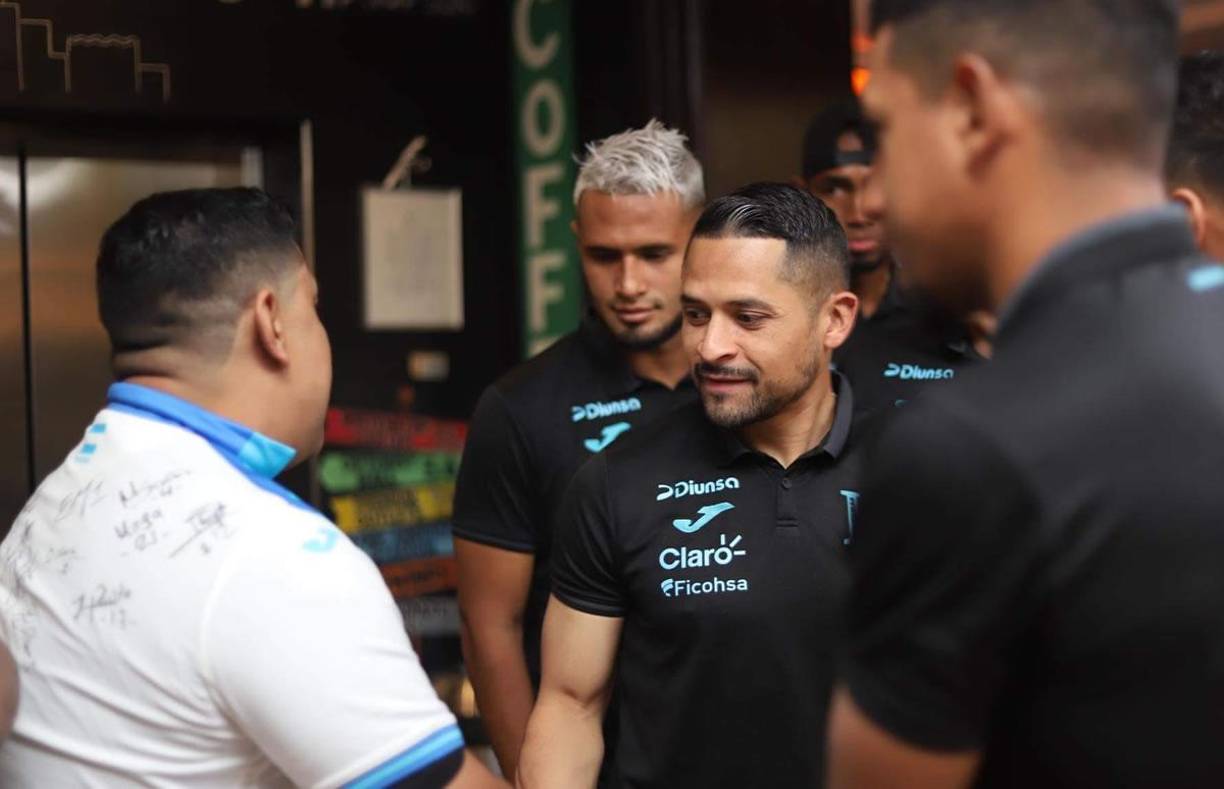 El hincha catracho, que tiene un buen tiempo de vivir en Estados Unidos, les desea siempre lo mejor a pesar de estar perdiendo como bien dice.