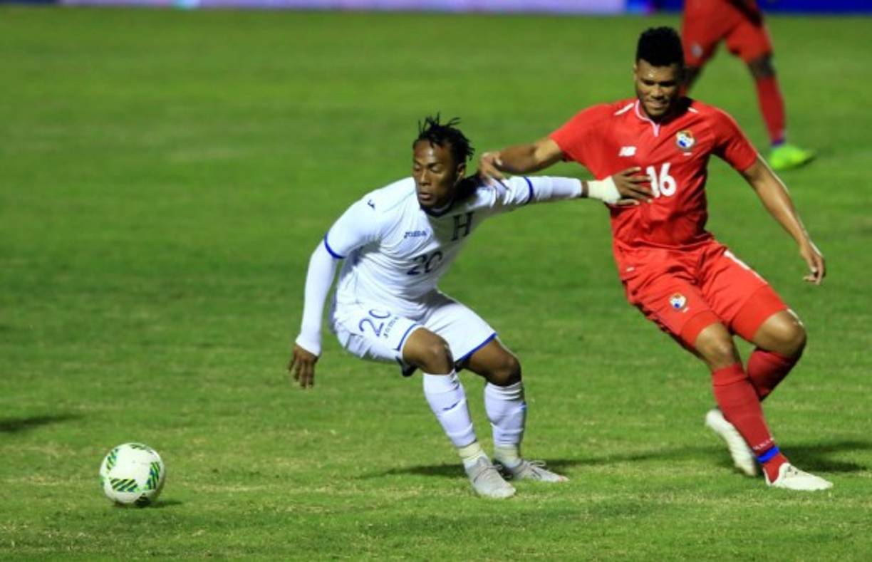 Deybi Flores - El volante contención del Olimpia cuenta con 22 años y experiencia en el extranjero.