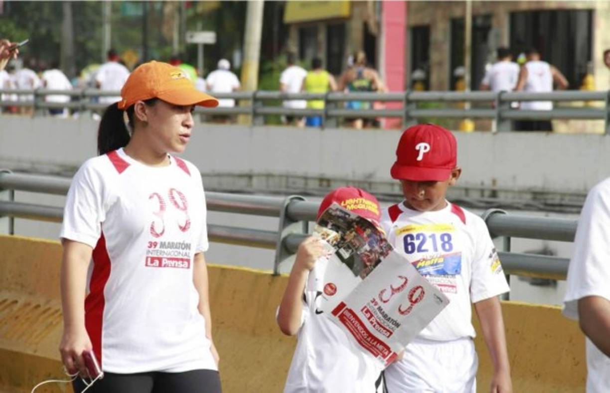 Hasta momento para leer las bases de la carrera se dieron ellos.