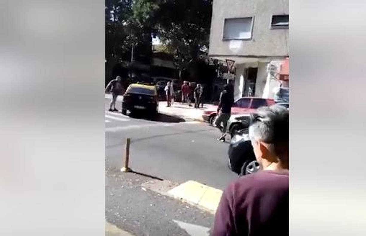 El conductor lo agredió<b> </b>en repetidas ocasiones hasta que intervino una madre de familia que viajaba con él .