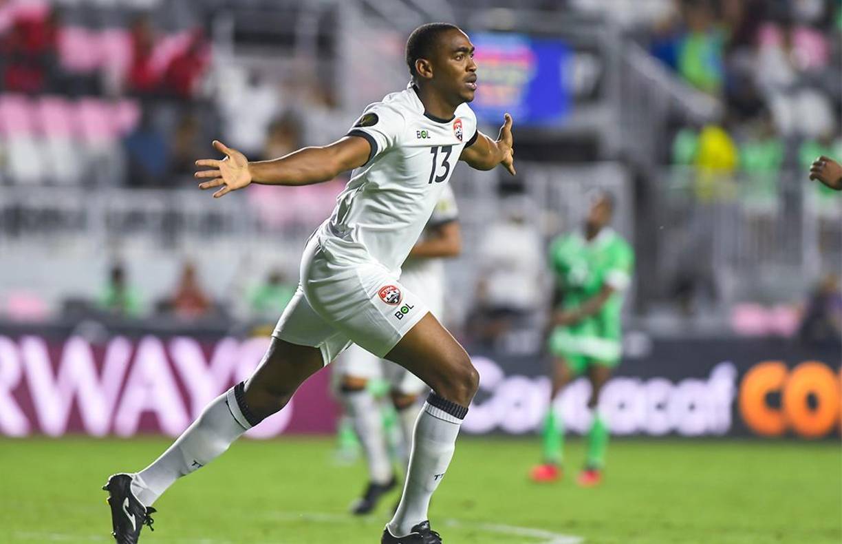 Reon Moore: Mediocampista de la selección de Trinidad y Tobago.