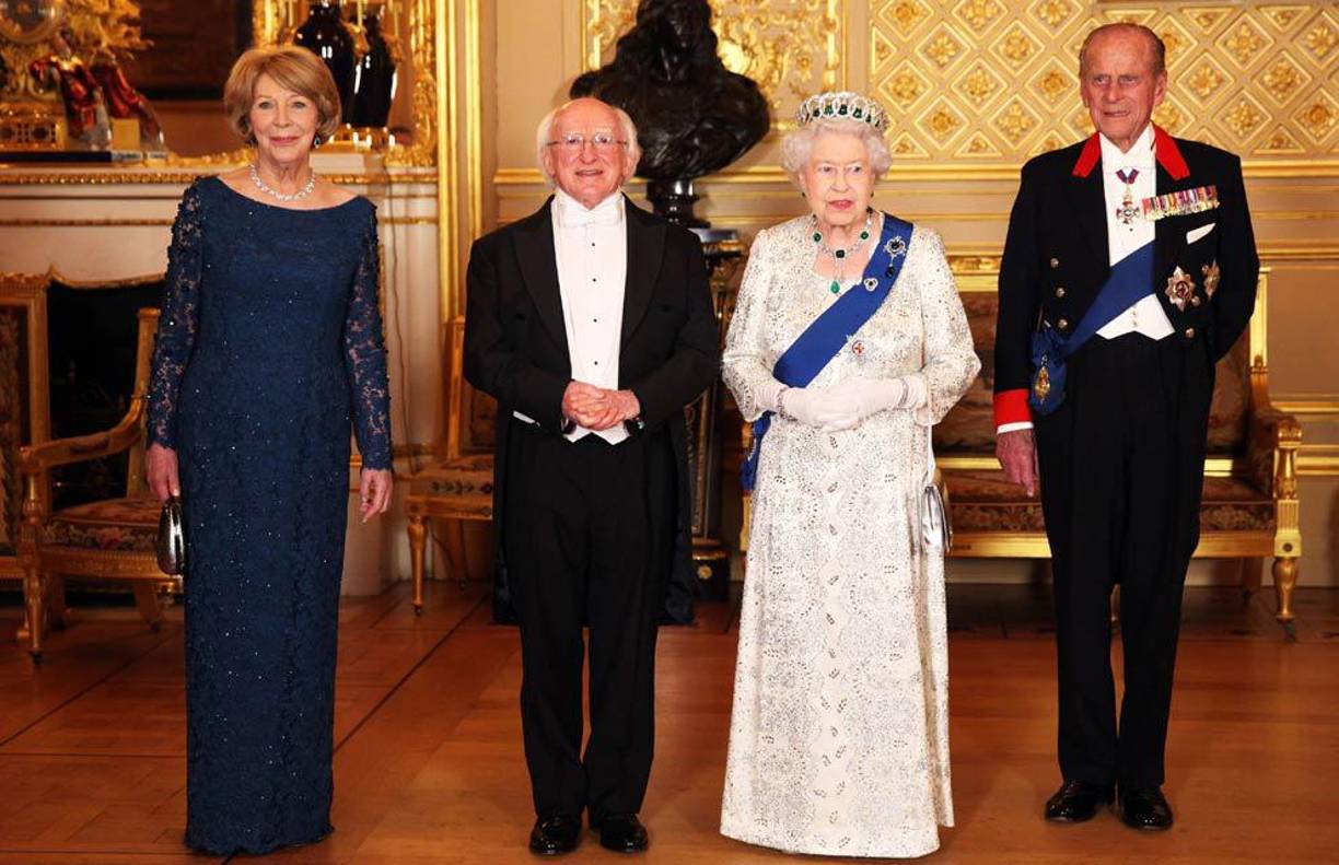 11 abril 2014.- Isabel II recibe al presidente de la República de Irlanda, en la primera visita de un jefe de Estado irlandés desde la independencia del país.