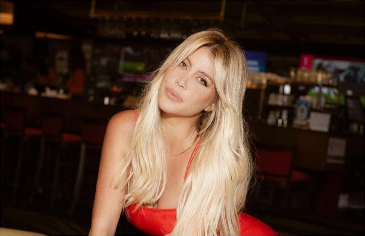 El pasado mes de enero un rumor recorría el planeta: Wanda Nara habría tenido un romance con un futbolista y ahora vuelve a generar revuelo ya que el jugador se ha separado de la que era su esposa.